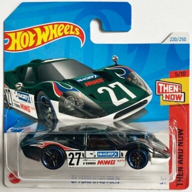 Hot Wheels Mainline 67 Ford GT40 MK.IV Green