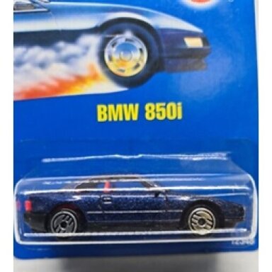 YELLOW BLISTER!!!   Hot Wheels Mainline BMW 850i Blue