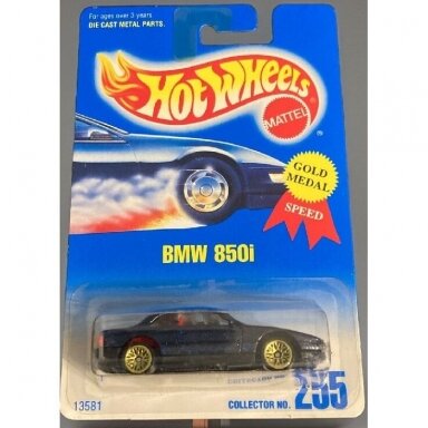 Hot Wheels Mainline BMW 850i dark blue with gold rims (Card condition 9/10)