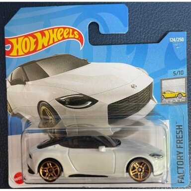 Hot Wheels Mainline Nissan Z Proto White