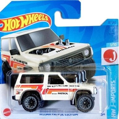 Hot Wheels Mainline Nissan Patrol Custom White short card Hot Wheels Mainline Nissan Patrol Custom White short card