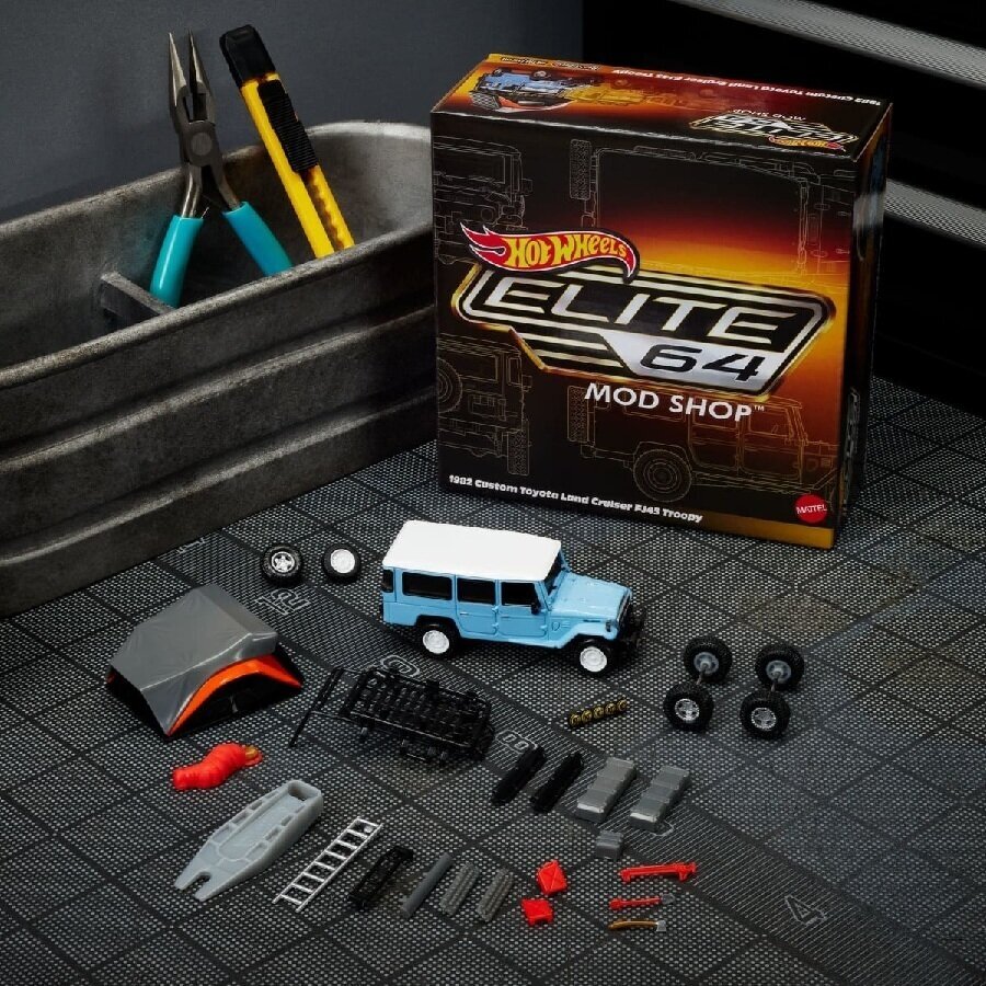 Hot Wheels Elite 64 Mod Shop Modeliukas 1982 Custom Toyota Land Cruiser FJ45 Troopy (yra sandėlyje) 1