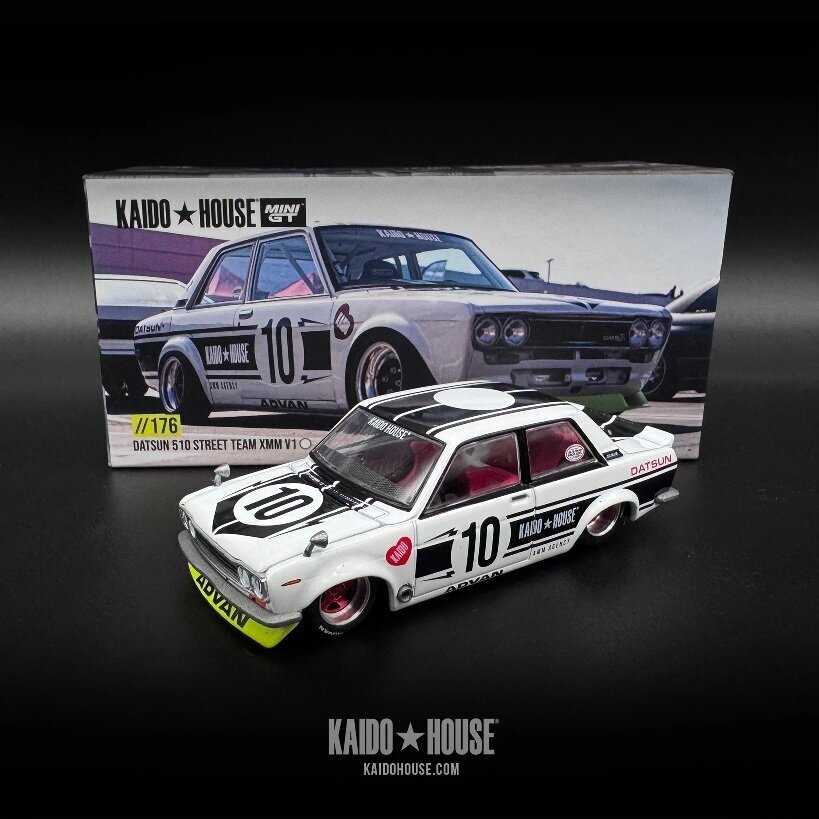 Mini GT Kaido House 1/64 1969 Datsun 510 Street Team XMM V1, white