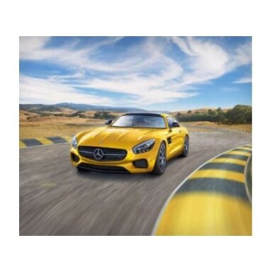 PRE-ORD3R Revell - Germany 1/24 Mercedes AMG GT, plastic modelkit.Includes paint, glue and paintbrush.