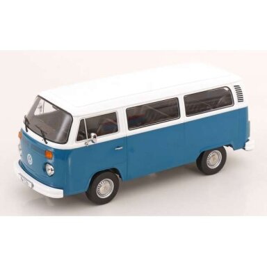 PRE-ORD3R KK - Scale 1/18 1972 Volkswagen T2b Bus, blue/white