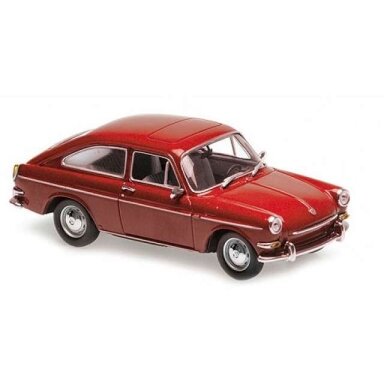 PRE-ORD3R Maxichamps 1/43 1966 Volkswagen 1600 TL, red