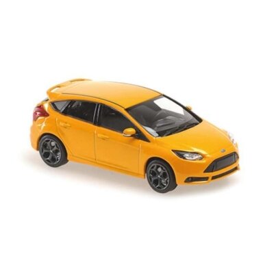PRE-ORD3R Maxichamps 1/43 2011 Ford Focus ST, orange metallic
