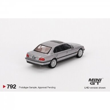 Mini GT 1/64 2000 BMW E38 750 IL, aspen silver metallic