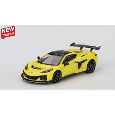 PRE-ORD3R Mini GT 1/64 2025 Chevrolet Corvette C8 ZR1, accelerate yellow