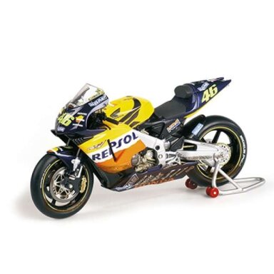 Minichamps Modeliukas 1/12 2002 Honda RC211V #46 Valentino Rossi Team Repsol Honda World Champion 2002, Dirty Version, various Minichamps Modeliukas 1/12 2002 Honda RC211V #46 Valentino Rossi Team Repsol Honda World Champion 2002, Dirty Version, various