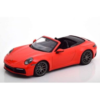 PRE-ORD3R Minichamps 1/87 2019 Porsche Taycan Turbo S, white