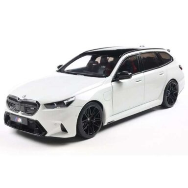 PRE-ORD3R Solido 1/18 2024 BMW M5 Touring (G99), Alpine white