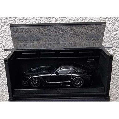Tarmac Modeliukas 1/64 2018 Mercedes AMG GT3 #4 with container & figure, black Tarmac Modeliukas 1/64 2018 Mercedes AMG GT3 #4 with container & figure, black