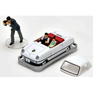 PRE-ORD3R Tomica Limited Vintage Modeliukas 1/64 Kodomo No Kuni x TLV Datsun Baby #6 with Figure, white