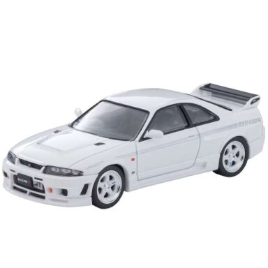 PRE-ORD3R Tomica Limited Vintage Modeliukas 1/64 Nissan Nismo 400R, white PRE-ORD3R Tomica Limited Vintage Modeliukas 1/64 Nissan Nismo 400R, white