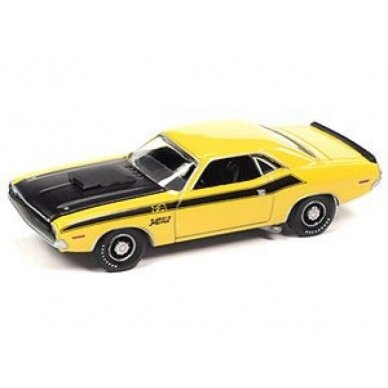 PRE-ORD3R Auto World Modeliukas 1970 Dodge Challenger T/A, Fy1 Banana with flat black hood & black T/A Side Stripes PRE-ORD3R Auto World Modeliukas 1970 Dodge Challenger T/A, Fy1 Banana with flat black hood & black T/A Side Stripes