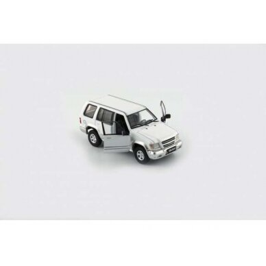 PRE-ORD3R BM Creations Modeliukas 1998-2002 Isuzu Trooper Big Horn, white PRE-ORD3R BM Creations Modeliukas 1998-2002 Isuzu Trooper Big Horn, white