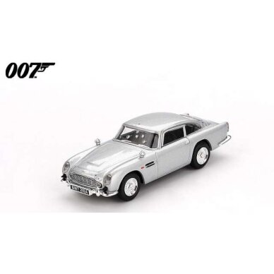 PRE-ORD3R Mini GT Modeliukas 1/64 2012 Aston Martin DB5 *Skyfall* English Blister Packaging, silver PRE-ORD3R Mini GT Modeliukas 1/64 2012 Aston Martin DB5 *Skyfall* English Blister Packaging, silver
