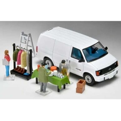 PRE-ORD3R Tomica Limited Vintage Modeliukas 1/64 Diocolle 64 #Car Snap 26a Swap Meet with Chevrolet Astro Van PRE-ORD3R Tomica Limited Vintage Modeliukas 1/64 Diocolle 64 #Car Snap 26a Swap Meet with Chevrolet Astro Van