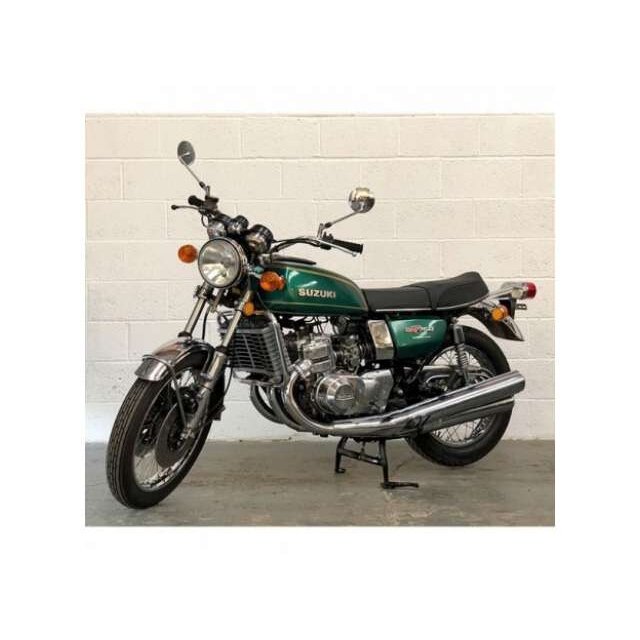PRE-ORD3R Minichamps 1/12 Suzuki GT 750 J, 1973, green