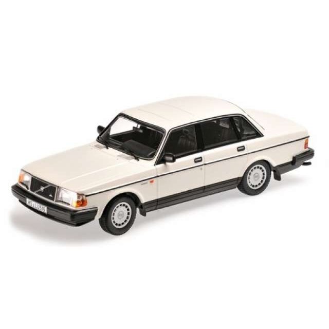PRE-ORD3R Minichamps 1/87 1986 Volvo 240 GL, dark red metallic