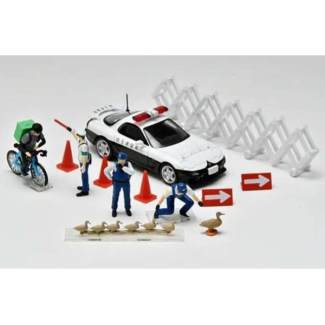 PRE-ORD3R Tomica Limited Vintage Modeliukas 1/64 Diocolle 64 #Car Snap 16b Police 2