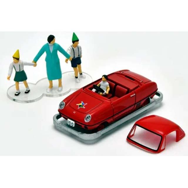PRE-ORD3R Tomica Limited Vintage Modeliukas 1/64 Kodomo No Kuni x TLV Datsun Baby #100 Restored Car with Figure, red